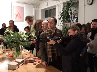 glitterballshooting feinkunstraum 2008