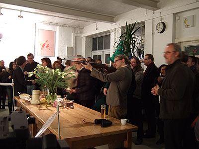 glitterballshooting feinkunstraum 2008