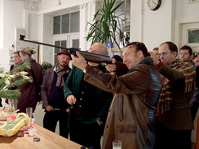 glitterballshooting feinkunstraum 2008